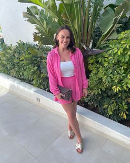 Ellie Leach feet photo 5