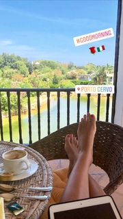 Ellie Papageli feet photo 14