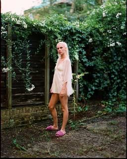 Ellie Rowsell feet photo 2