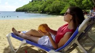 Ellie Taylor feet photo thumbnail