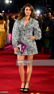 Ellie Taylor feet photo thumbnail