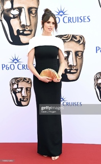 Ellie Taylor feet photo thumbnail