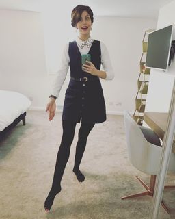 Ellie Taylor feet photo 10