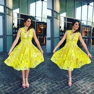 Ellie Taylor feet photo 9