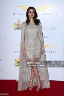 Ellie Taylor feet photo 16
