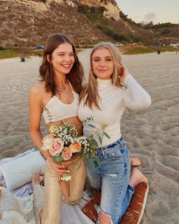 Ellie Thumann feet photo 13