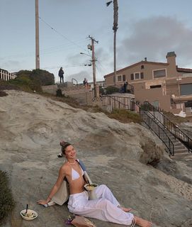 Ellie Thumann feet photo 3