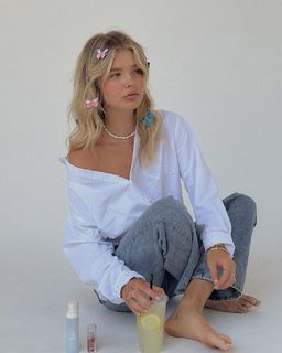 Ellie Thumann feet photo 17
