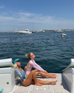 Ellie Thumann feet photo 7