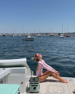Ellie Thumann feet photo 6
