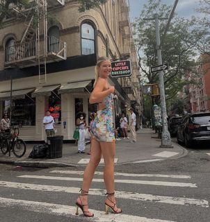 Ellie Thumann feet photo 20