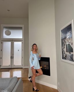 Ellie Thumann feet photo 7