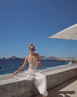 Ellie Thumann feet photo 4