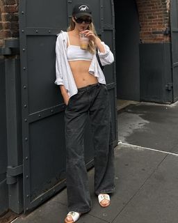 Ellie Thumann feet photo 8