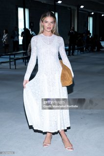 Ellie Thumann feet photo 9