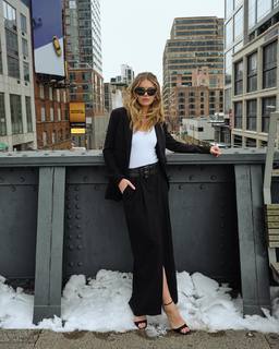 Ellie Thumann feet photo 13