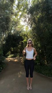 Ellie Thumann feet photo 6