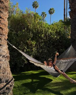 Ellie Thumann feet photo 3