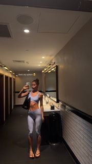 Ellie Thumann feet photo 18