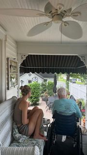 Ellie Thumann feet photo 3