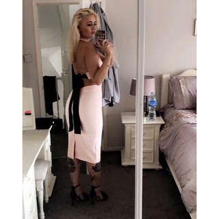 Ellie Warner feet photo thumbnail