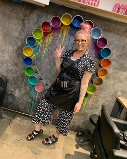 Ellie Warner feet photo thumbnail