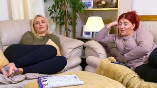Ellie Warner feet photo thumbnail