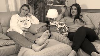 Ellie Warner feet photo thumbnail