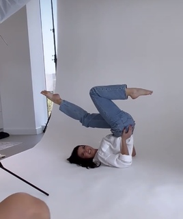 Ellie Zeiler feet photo 2