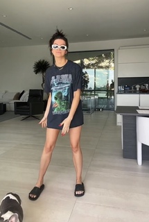 Ellie Zeiler feet photo 11