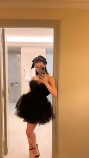 Ellie Zeiler feet photo 18