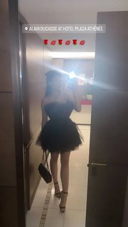 Ellie Zeiler feet photo 17