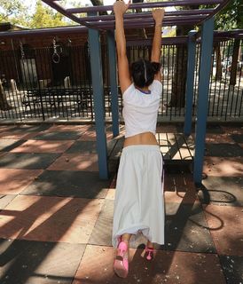 Ellie Zeiler feet photo 16