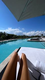 Ellie Zeiler feet photo 7