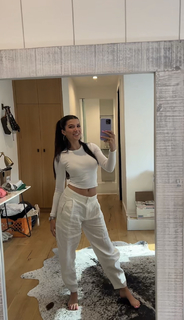 Ellie Zeiler feet photo 20