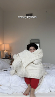 Ellie Zeiler feet photo 10
