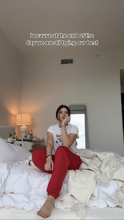 Ellie Zeiler feet photo 8