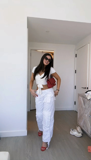 Ellie Zeiler feet photo 1