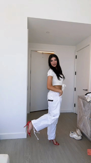 Ellie Zeiler feet photo 20