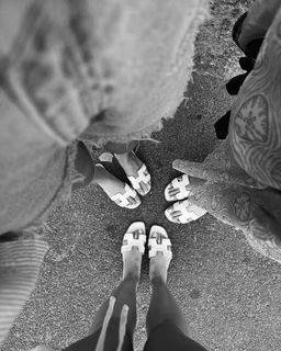 Ellie Zeiler feet photo 10