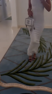 Ellie Zeiler feet photo 4