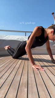 Ellie Zeiler feet photo 20