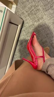 Ellie Zeiler feet photo 6