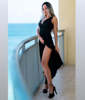 Elma Bayliss feet photo 8