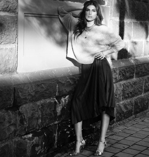 Elnaaz Norouzi feet photo 17
