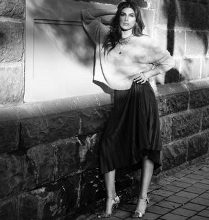 Elnaaz Norouzi feet photo 15
