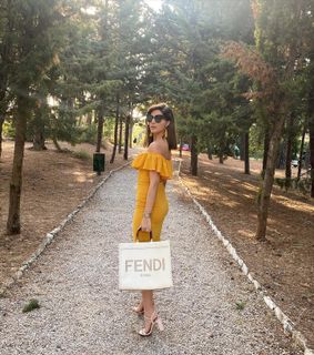Elnaaz Norouzi feet photo 12