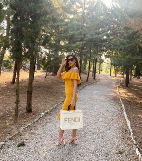 Elnaaz Norouzi feet photo 11