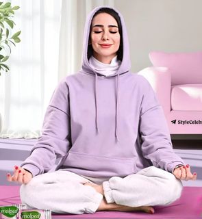 Elnaz Habibi feet photo thumbnail