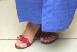 Elnaz Shakerdoost feet photo thumbnail